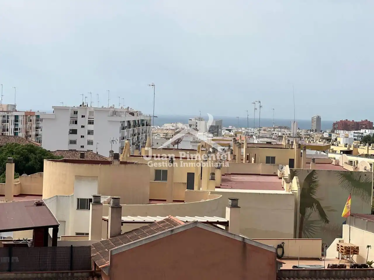Vista exterior de Àtic en venda en Estepona amb Terrassa, Traster i Balcó