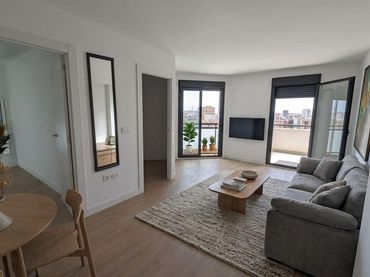 Piso con ascensor en venta en Carrer SARDANA LA