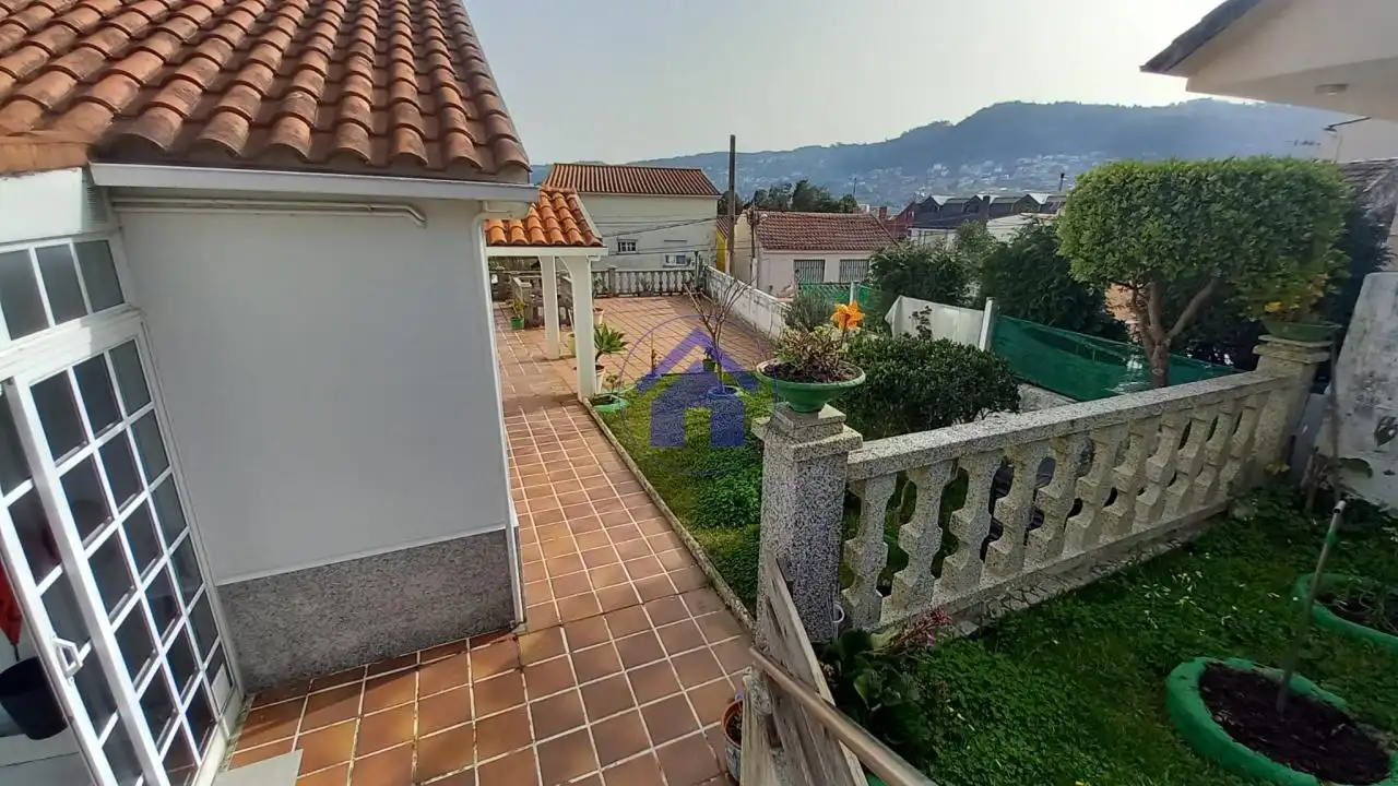 Terrace of Houses for sale in Vigo   with Heating, Private garden and Parquet flooring