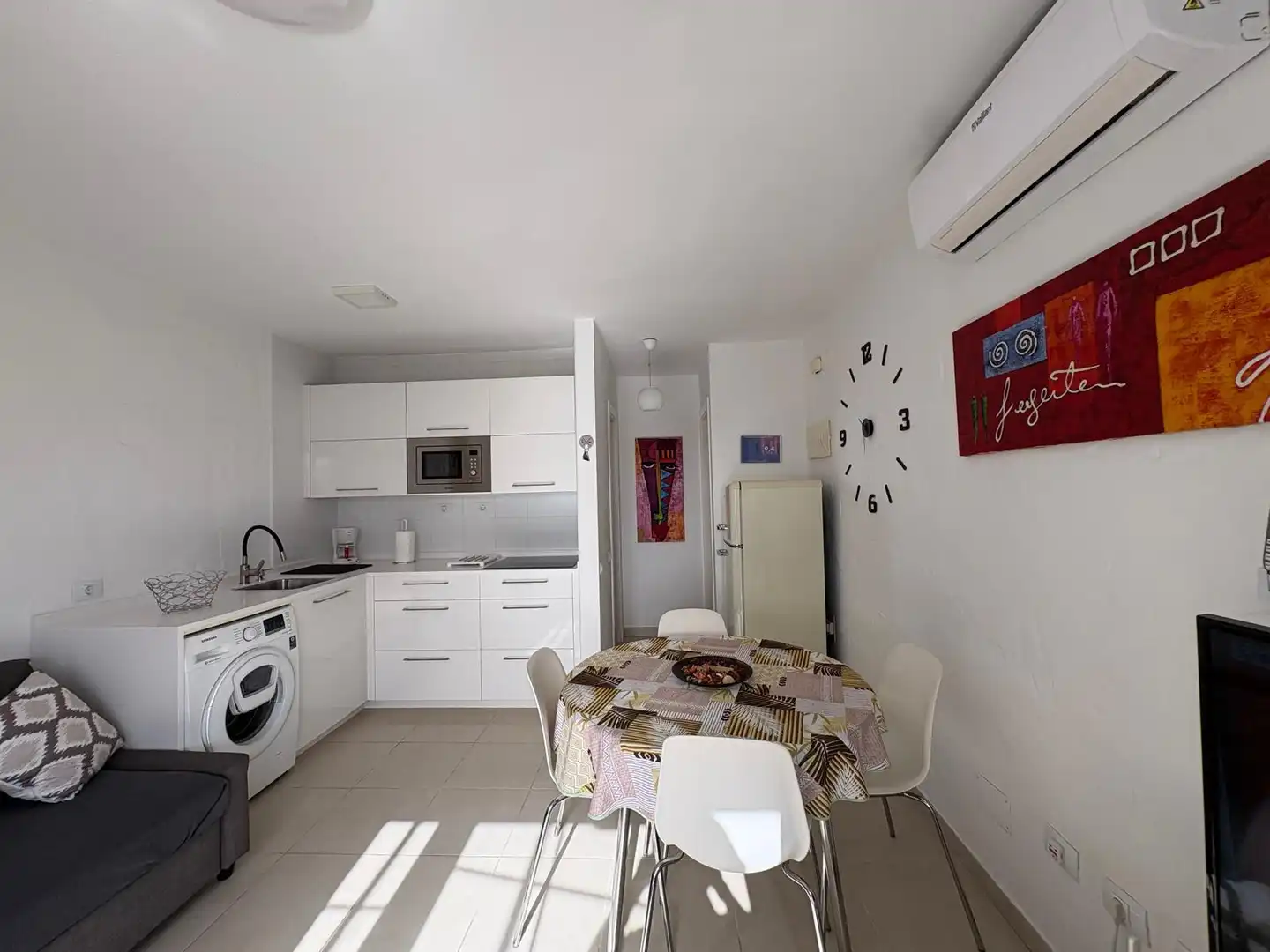 Cuina de Pis en venda en Antigua amb Aire condicionat, Terrassa i Moblat