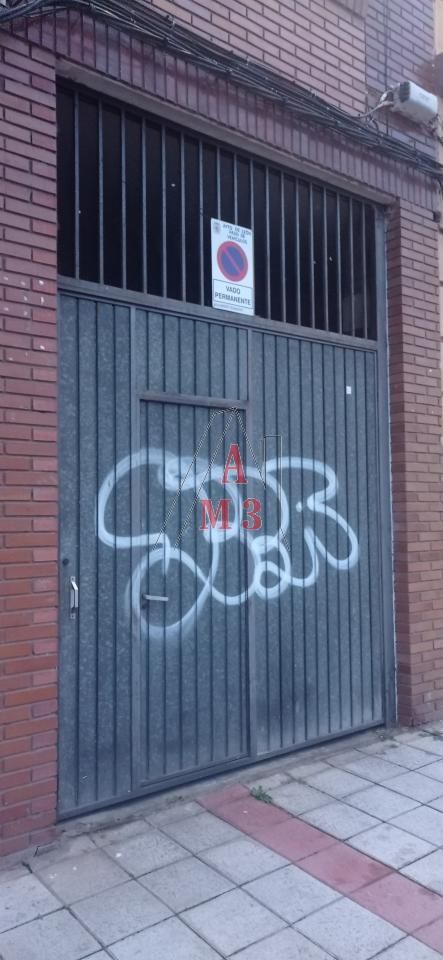 Außenansicht von Garage miete in León Capital 