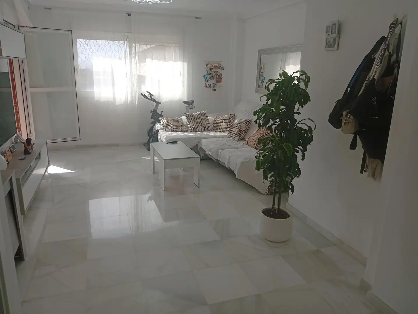 Sala de estar de Piso en venta en Málaga con Aire acondicionado, Calefacción y Jardín privado