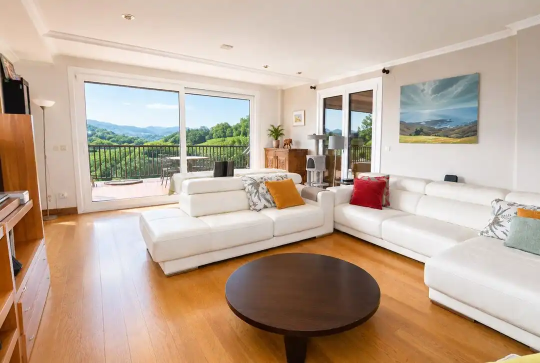 Sala de estar de Casa o chalet en venta en Donostia - San Sebastián  con Calefacción