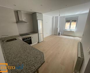 Kitchen of Flat for sale in Salamanca Capital  with Air Conditioner