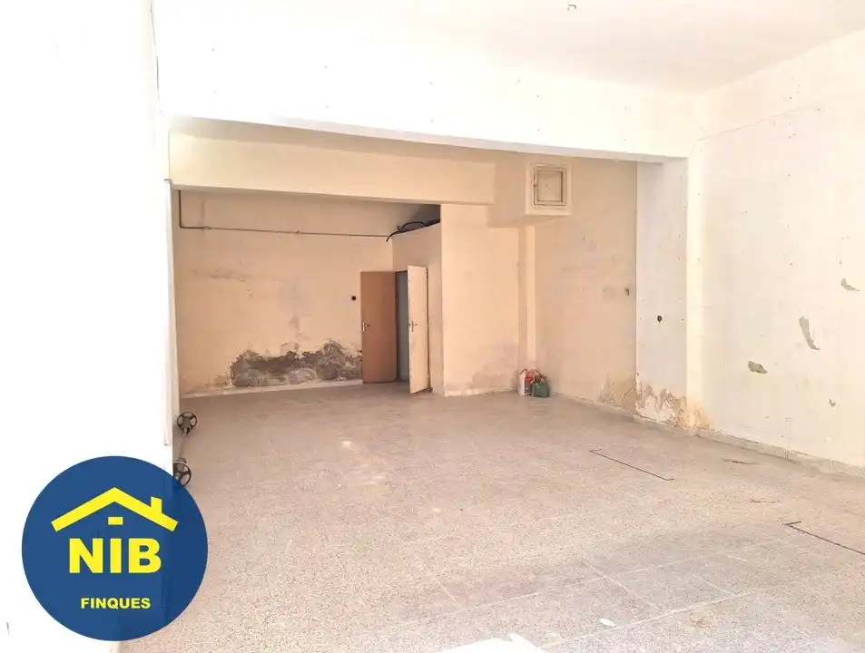 Local comercial en venta en Carrer d'Almansa, imagen 2