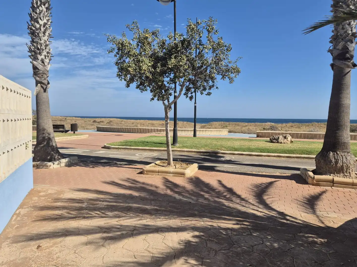 Vista exterior de Apartament en venda en El Ejido amb Aire condicionat, Terrassa i Moblat