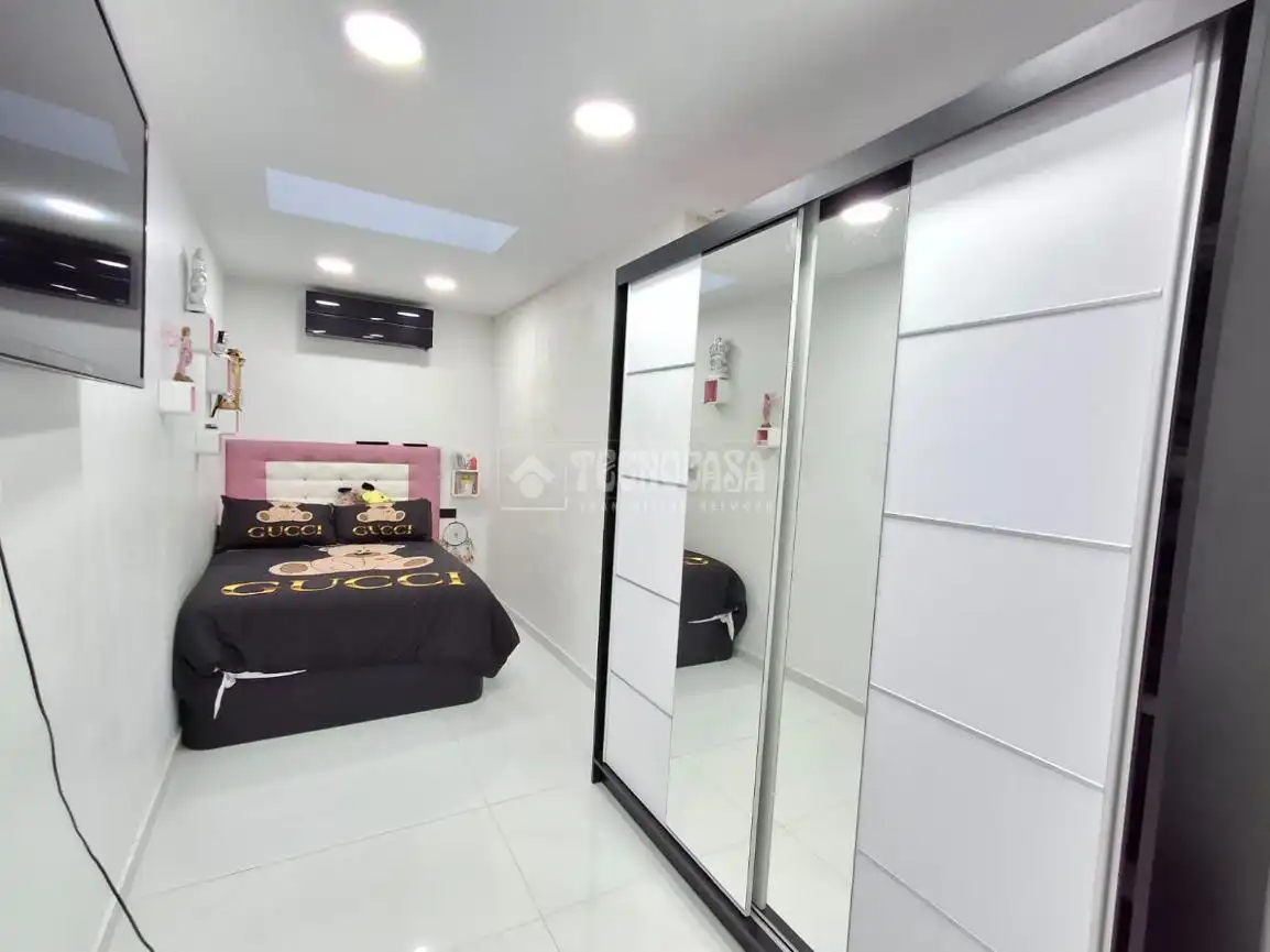 Bedroom of Detached homes for sale in La Carolina  with Air Conditioner and Balcony