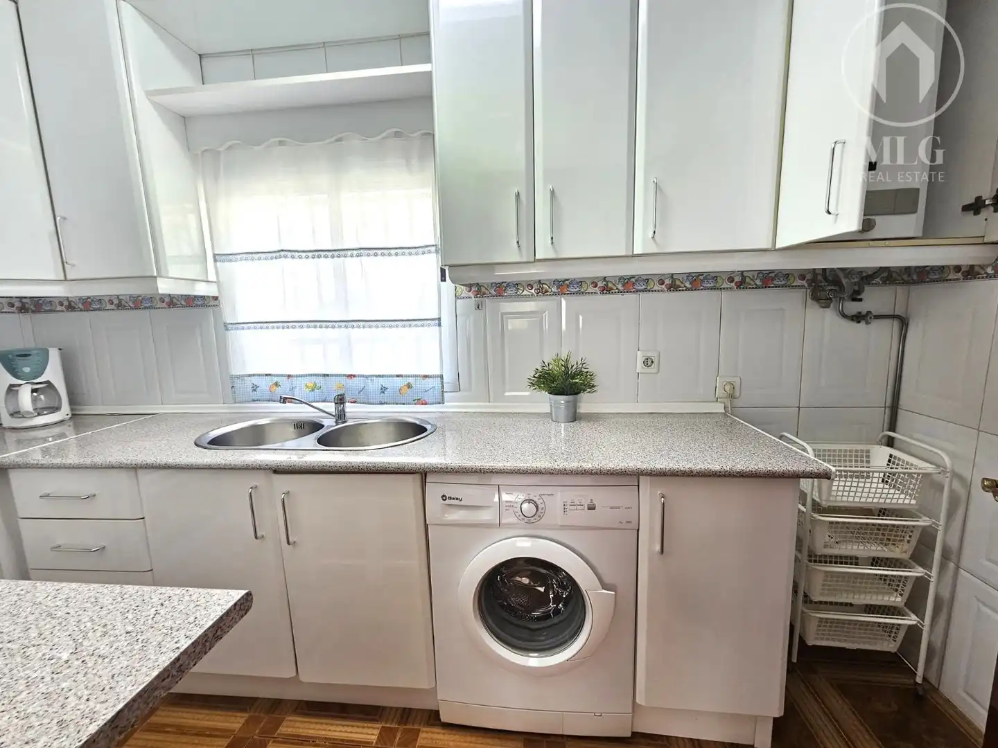 Kitchen of Flat for sale in Mollina  with Furnished