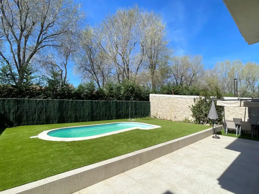 Swimming pool of Detached homes for sale in Las Rozas de Madrid  with Private garden, Terrace and Storage room