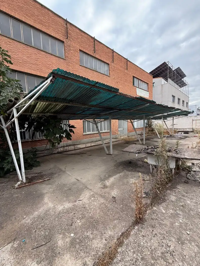 Industriegebäude zum Verkauf in Avenida Castilla