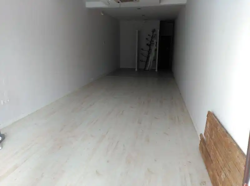 Local comercial en venta en Centro, imagen 3