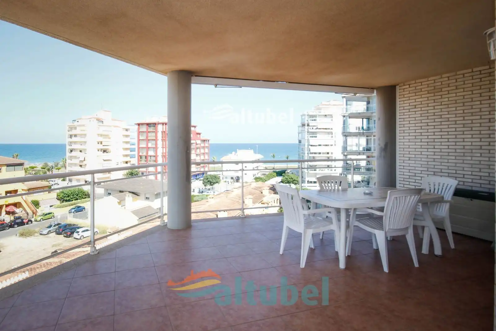 Terrassa de Apartament en venda en Peñíscola / Peníscola amb Terrassa, Piscina i Moblat