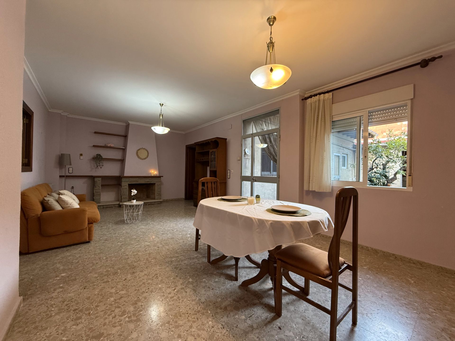 Dining room of Single-family semi-detached for sale in La Pobla del Duc  with Air Conditioner, Heating and Terrace