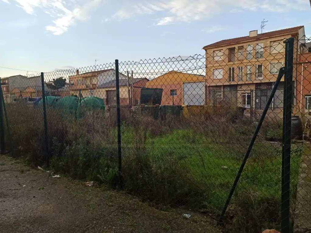 Wohnbaugrundstück zum Verkauf in Hormilla, imagen 2