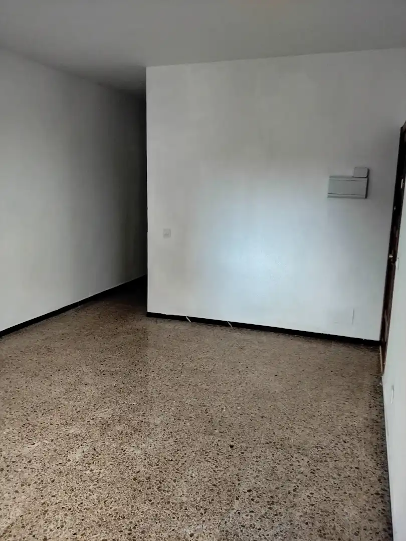 Flat for rent in Calle Domingo Alvarado Caballero, Schamann - Rehoyas