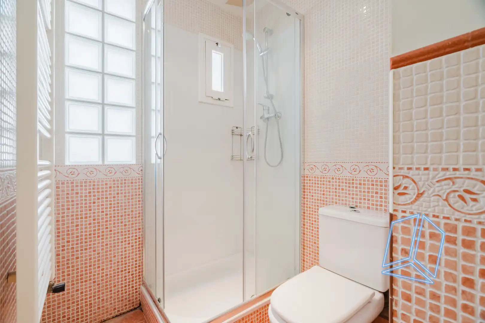 Bathroom of Flat for sale in Barcelona  with Balcony