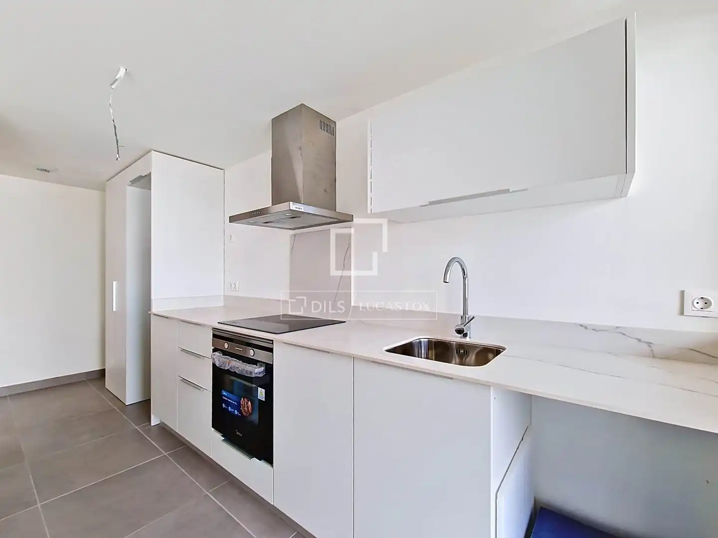 Küche von Wohnung zum Verkauf in Vilanova i la Geltrú mit Klimaanlage, Heizung und Parkett