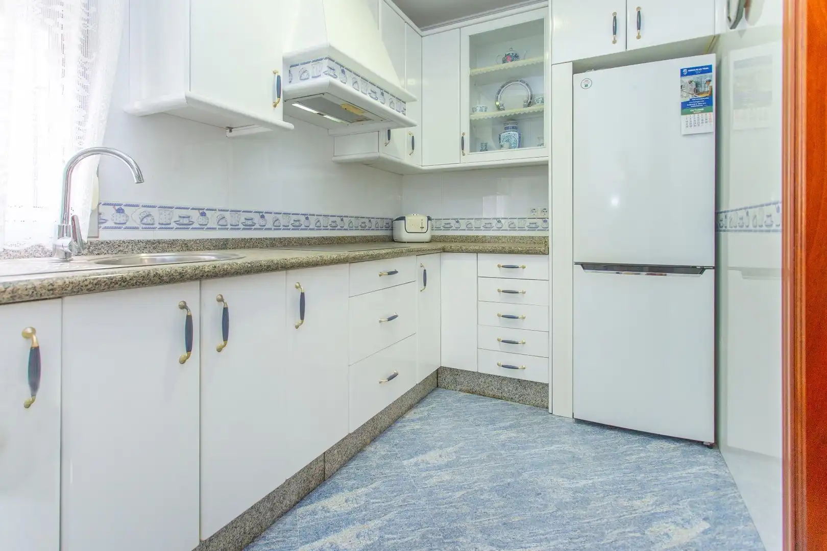 Cuina de Casa o xalet en venda en Jerez de la Frontera amb Terrassa, Traster i Moblat