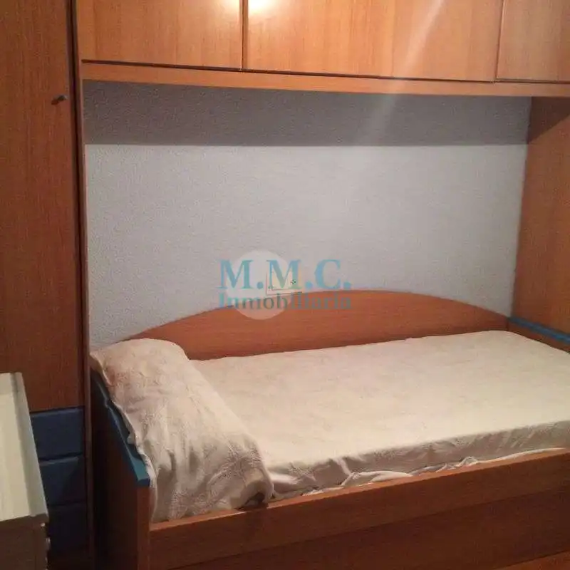 Habitación de Piso en venta en Roquetas de Mar con Aire acondicionado, Terraza y Piscina comunitaria