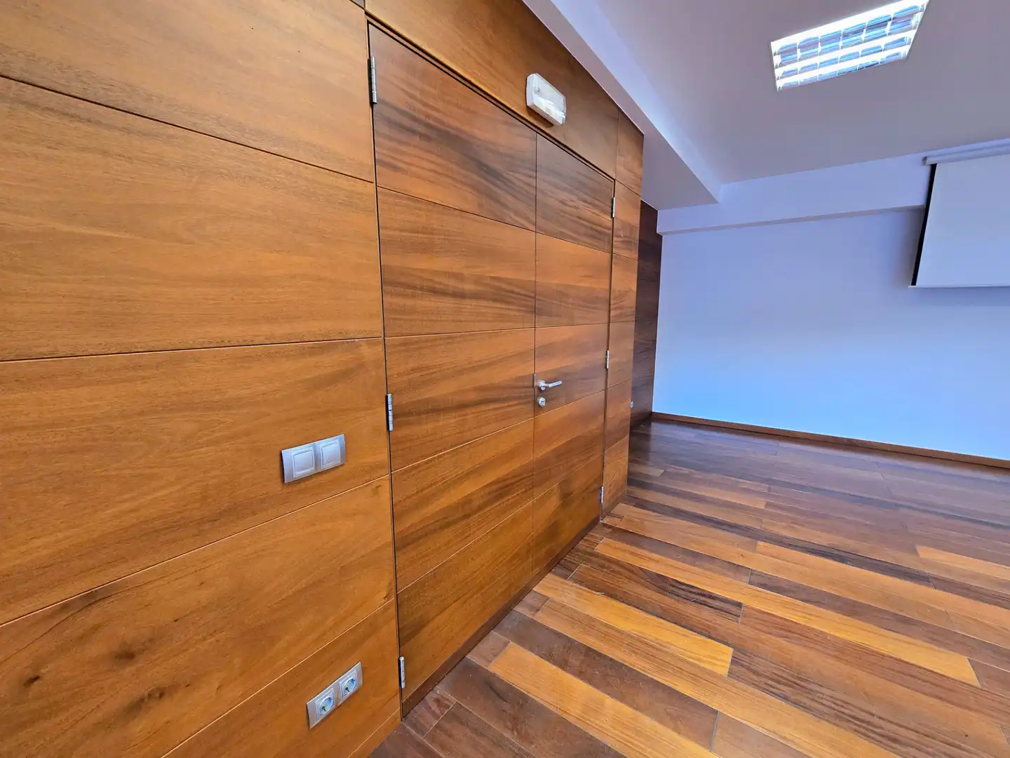 Office for rent in Aiguafreda  with Air Conditioner, Heating and Internet