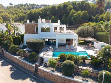 House with pool for sale in Xicoria