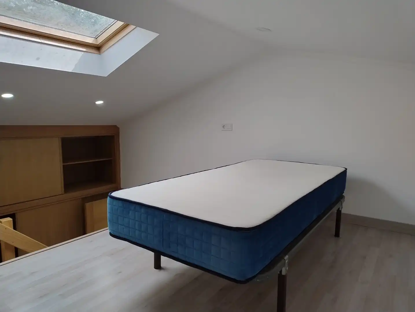 Bedroom of Flat for rent in Santiago de Compostela   with Heating, Furnished and Oven