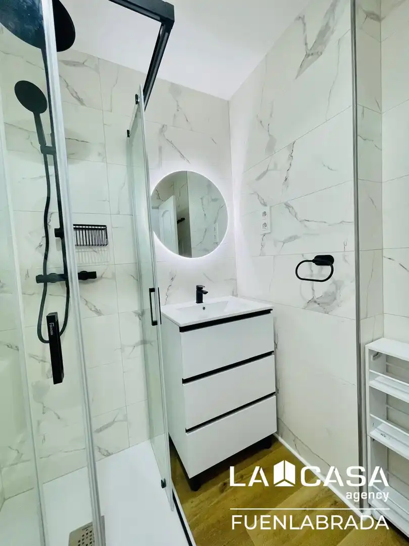 Bathroom of Attic for sale in Fuenlabrada  with Air Conditioner and Terrace