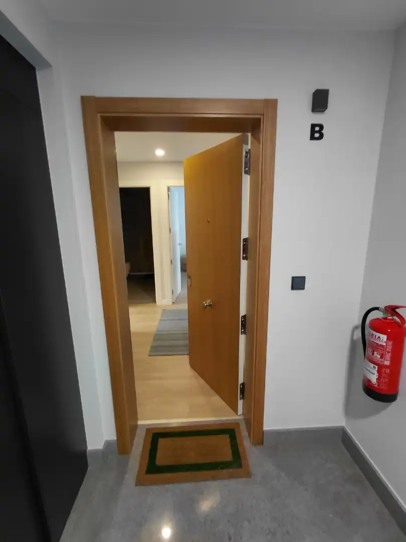Wohnung zum Verkauf in Oleiros mit Heizung, Privatgarten und Parkett