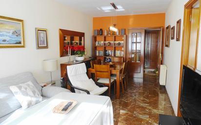 Living room of Flat for sale in  Granada Capital  with Heating, Parquet flooring and Terrace