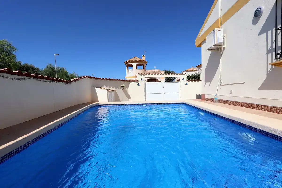 Casa amb jardí en venda a Centro, imagen 4