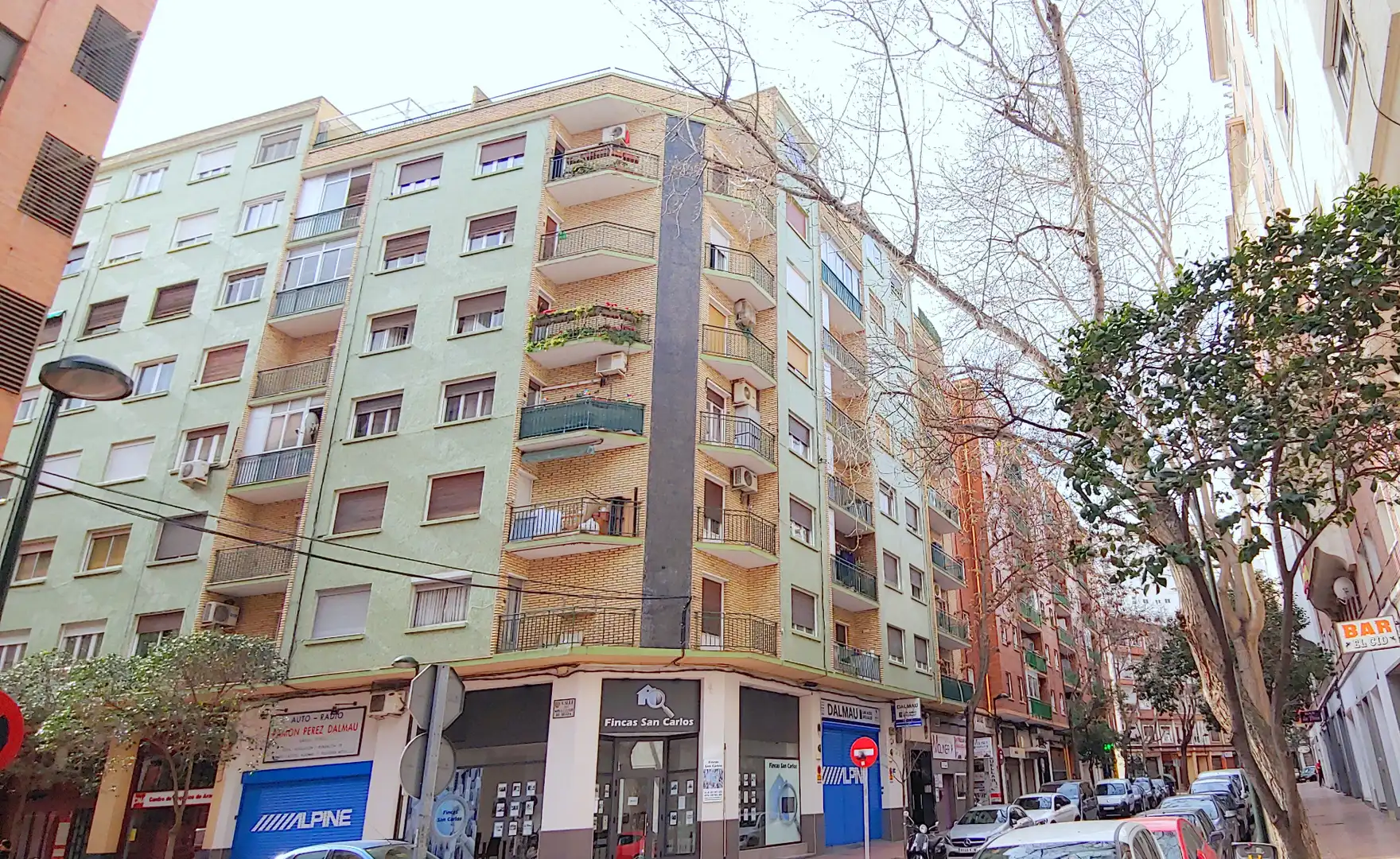 Vista exterior de Pis de lloguer en Zaragoza amb Calefacció, Terrassa i Moblat
