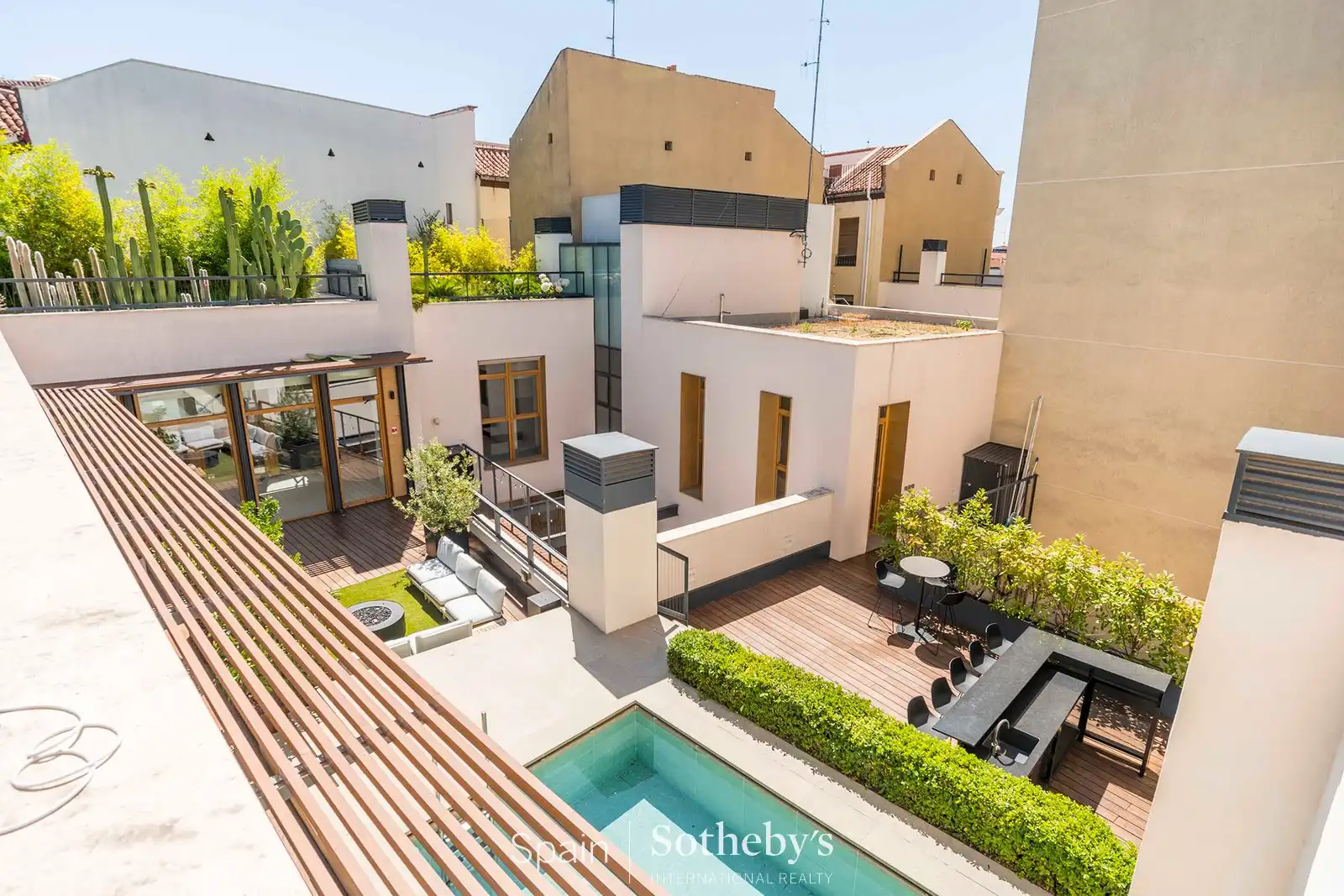 Terraza de Ático en venta en Madrid con Aire acondicionado, Calefacción y Jardín privado