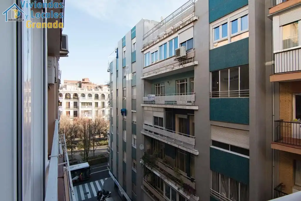 Exterior view of Office for rent in Granada  with Air Conditioner, Heating and Furnished