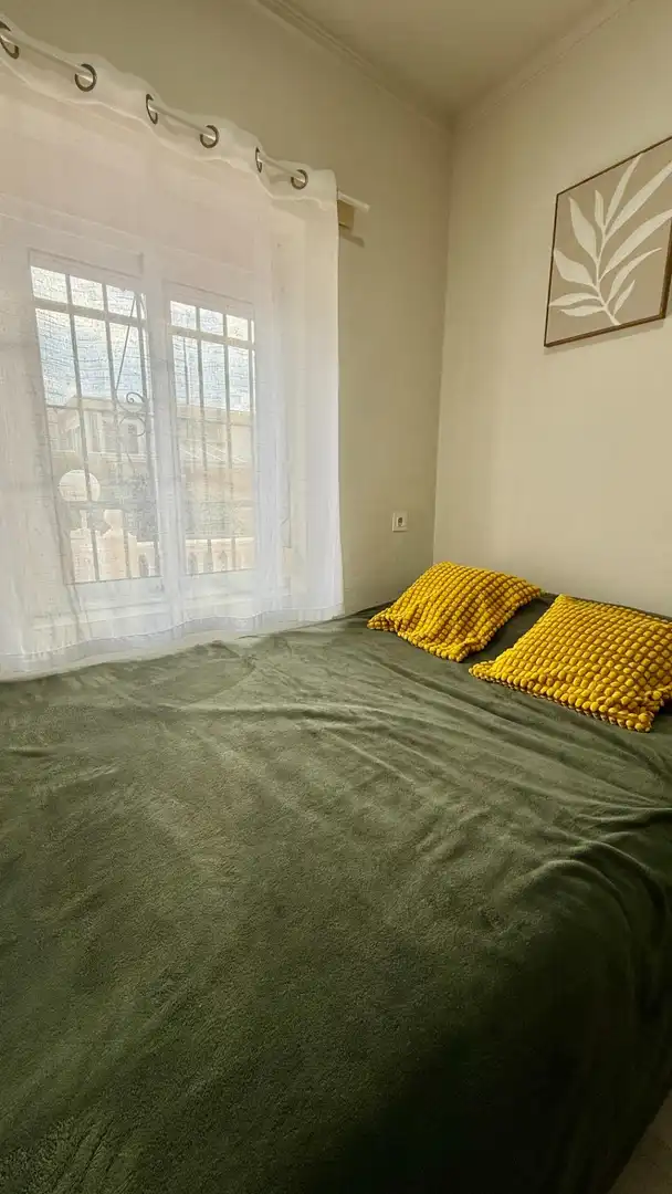 Habitación de Piso en venta en Torremolinos con Aire acondicionado, Trastero y Piscina comunitaria