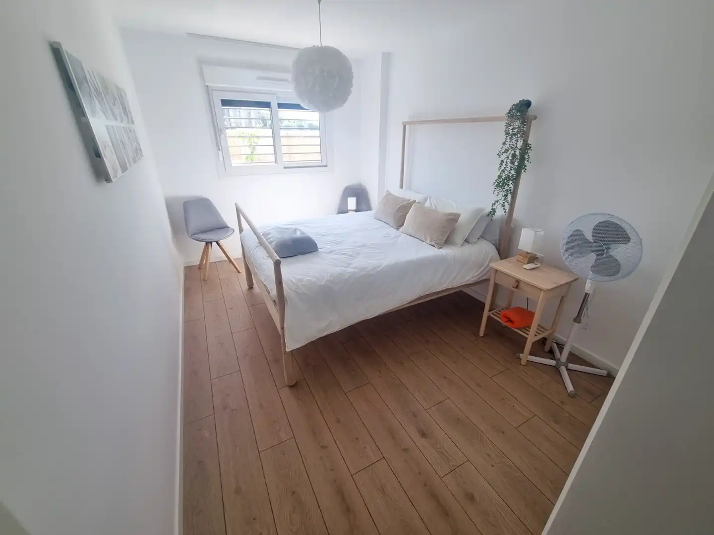Habitación de Piso de alquiler en Pilar de la Horadada con Aire acondicionado, Jardín privado y Terraza
