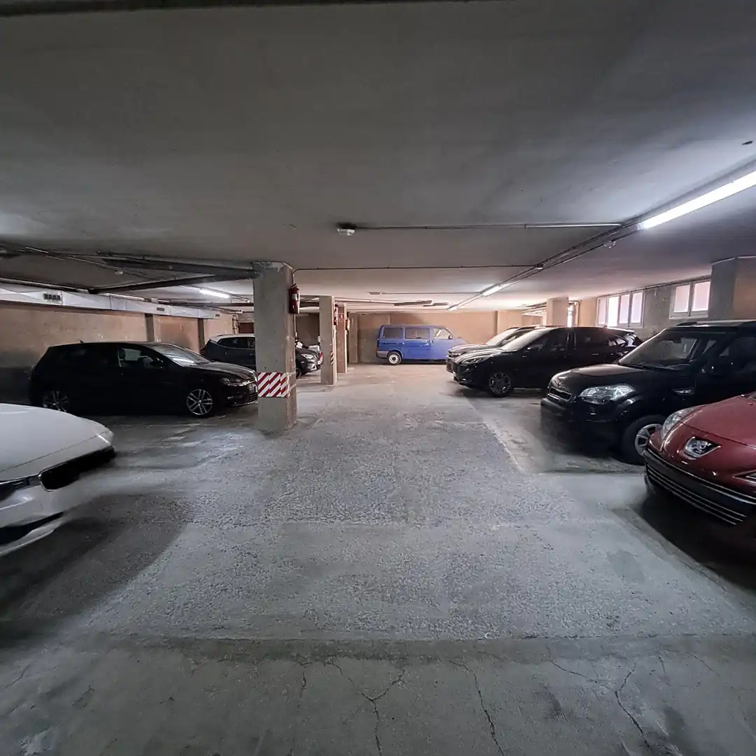 Gewerbefläche zum Verkauf in Carrer de Joan Maragall, imagen 2