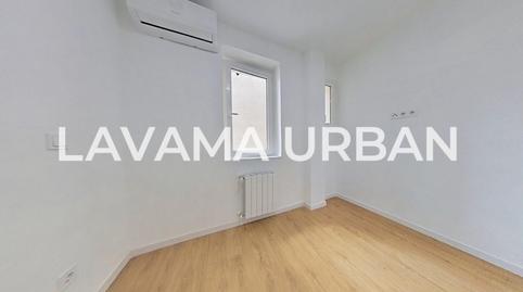 Foto 2 von Wohnung zum Verkauf in Calle de Antonio Toledano, 11, Fuente del Berro,  Madrid Capital