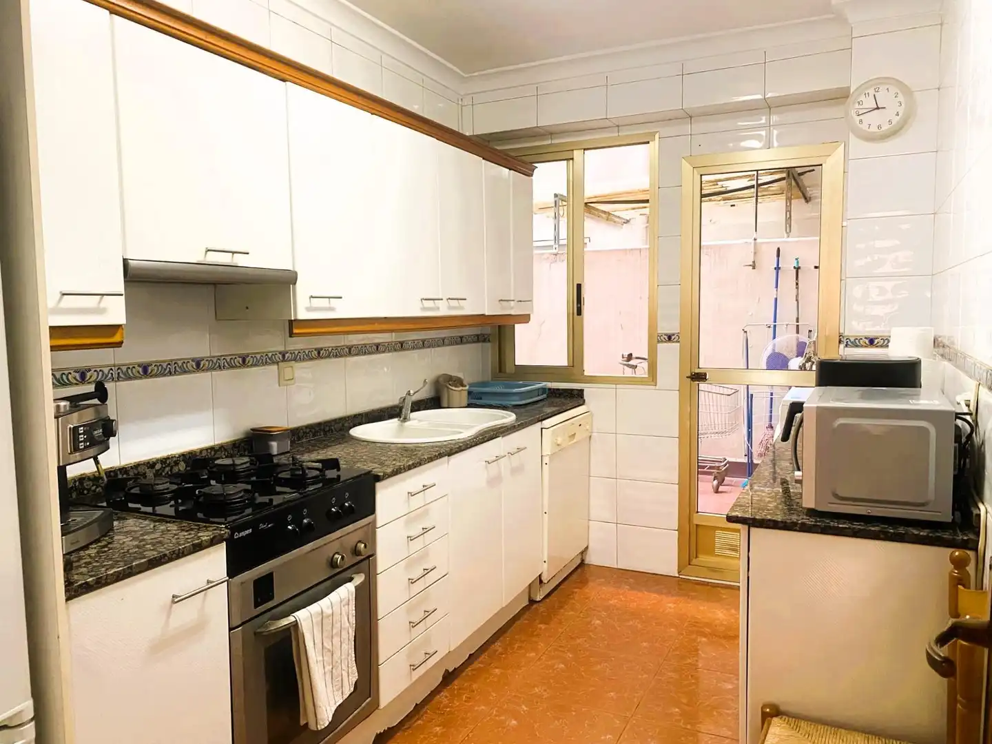 Cocina de Piso en venta en Valencia con Trastero y Balcón