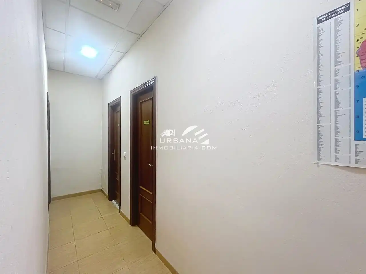Nave industrial en venta en Lucena