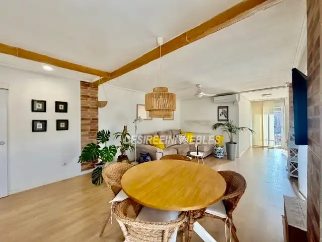Vista exterior de Piso en venta en Valencia con Aire acondicionado, Calefacción y Parquet
