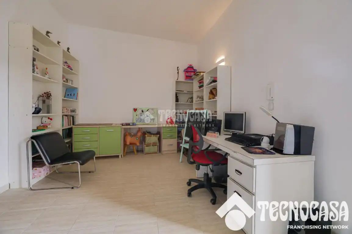 Casa adosada en venta en Sant Vicenç Dels Horts con Aire acondicionado y Calefacción