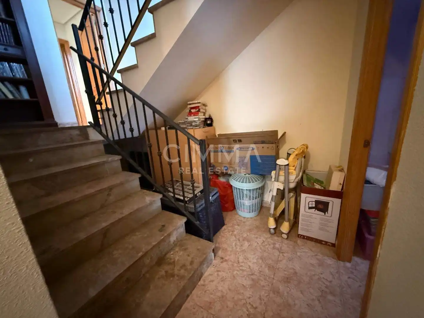 Houses for sale in La Nucia  with Storage room