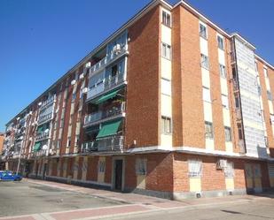 Flat for sale in Reyes
