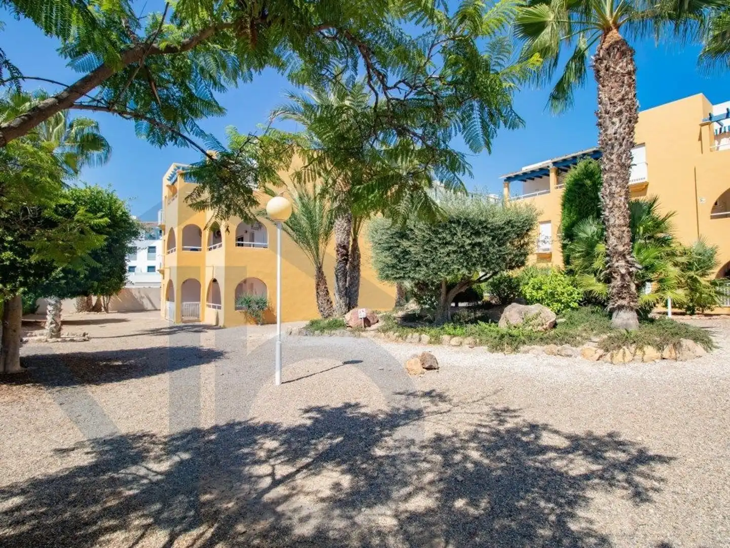 Vista exterior de Piso en venta en Pulpí con Aire acondicionado, Terraza y Piscina