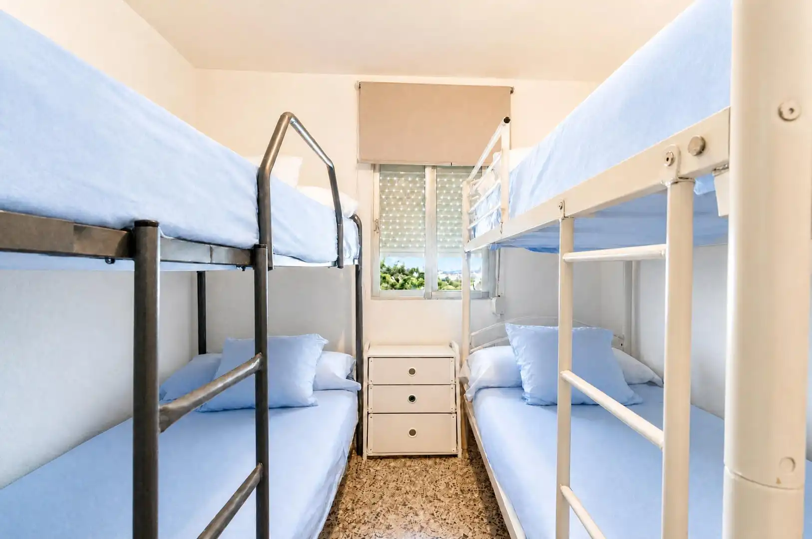 Dormitori de Casa o xalet en venda en Chiclana de la Frontera amb Aire condicionat, Jardí privat i Terrassa