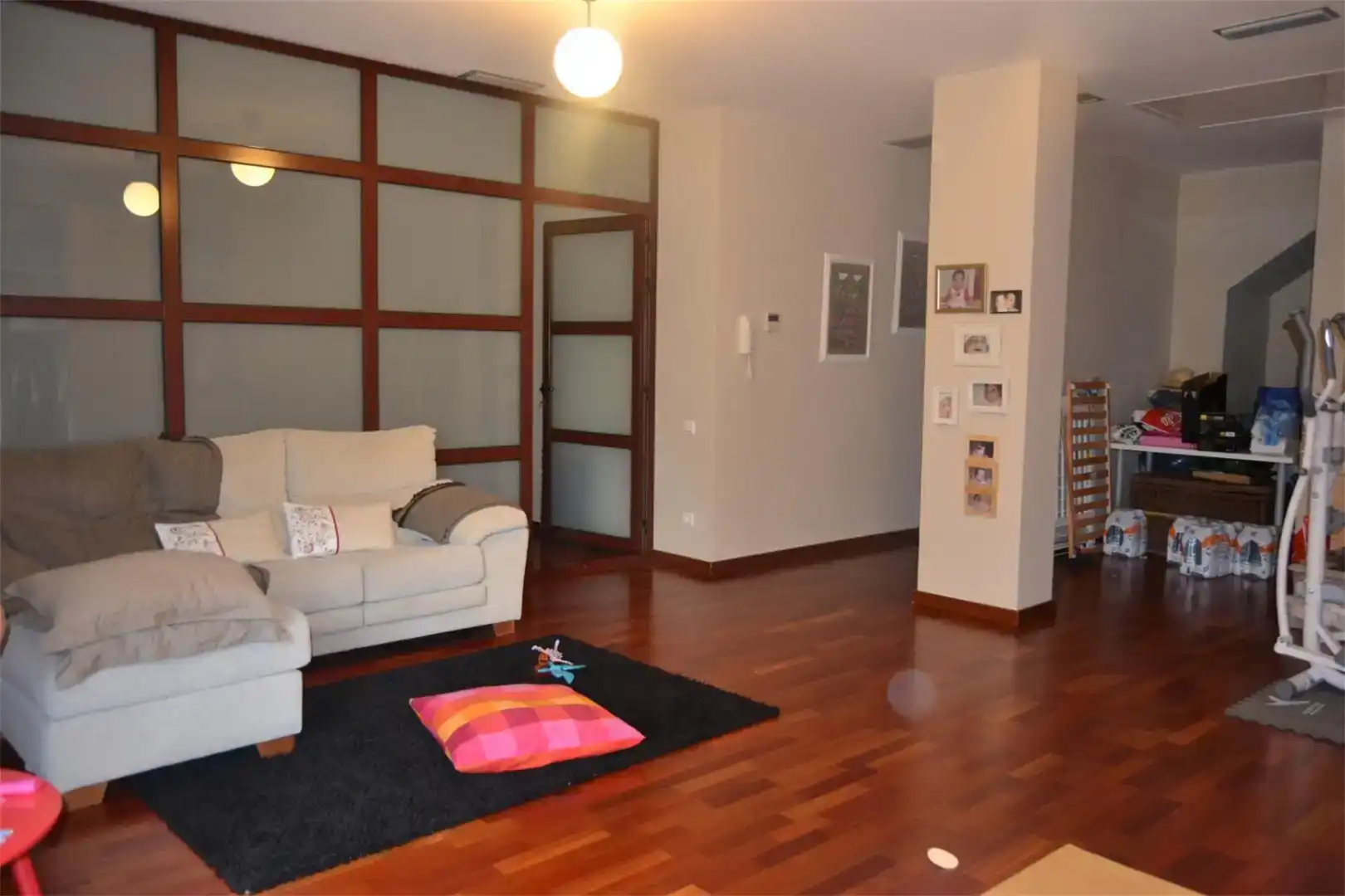 Sala d'estar de Dúplex en venda en Montgat amb Aire condicionat, Parquet i Piscina