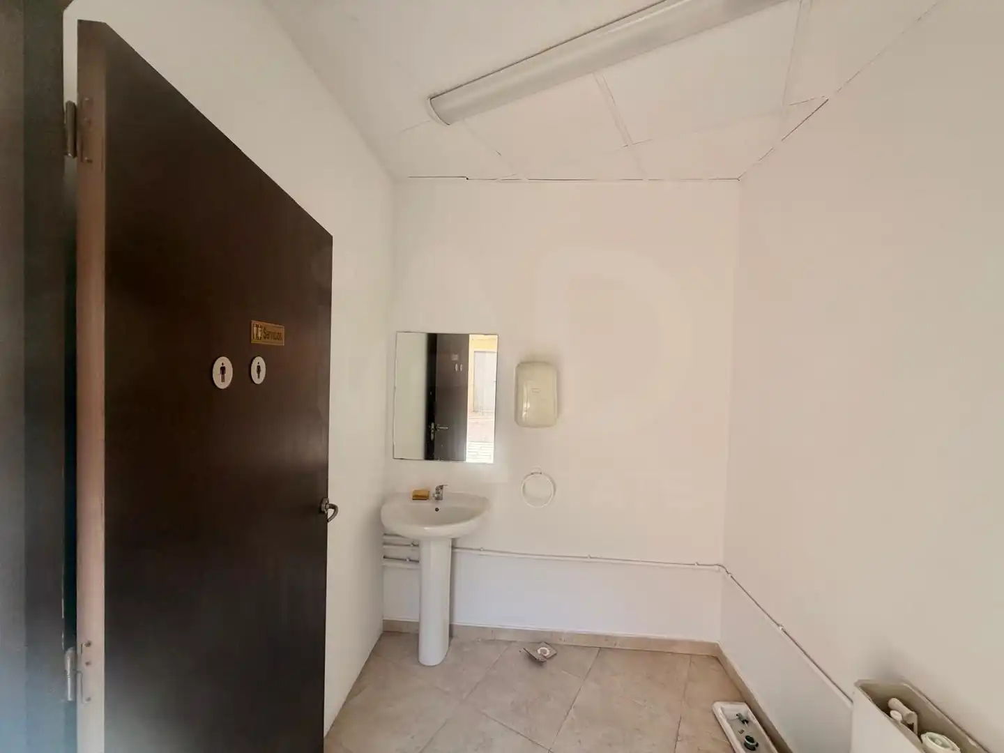 Local comercial en venda a Poble, imagen 11