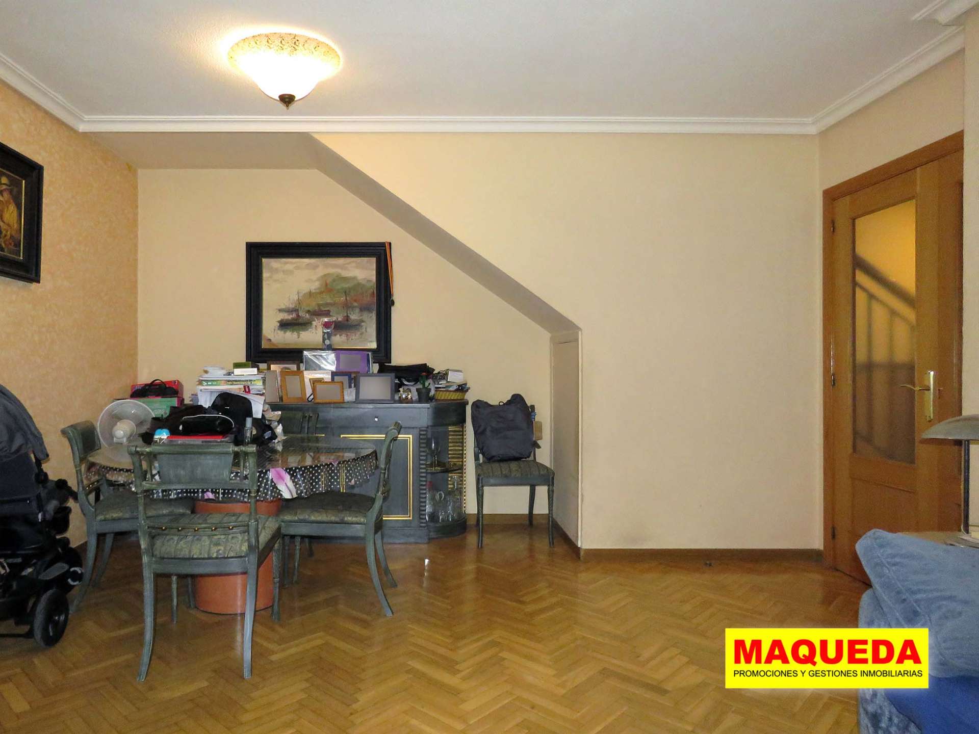 Maisonette zum Verkauf in Alcorcón mit Klimaanlage, Heizung und Parkett