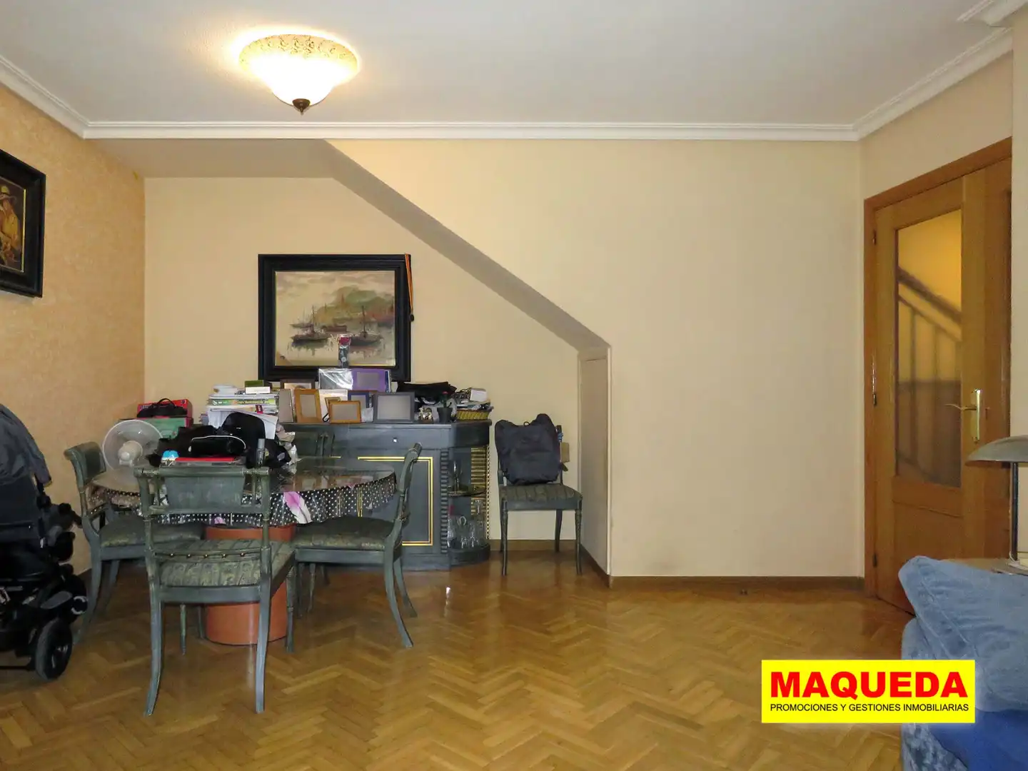 Maisonette zum Verkauf in Alcorcón mit Klimaanlage, Heizung und Parkett