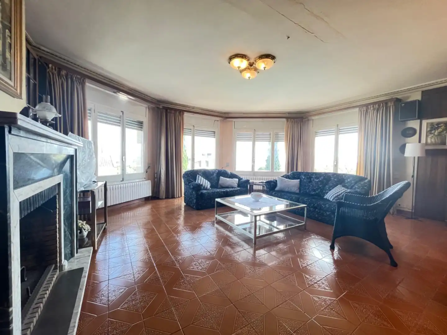 Sala d'estar de Casa o xalet en venda en Cervera amb Calefacció, Jardí privat i Terrassa